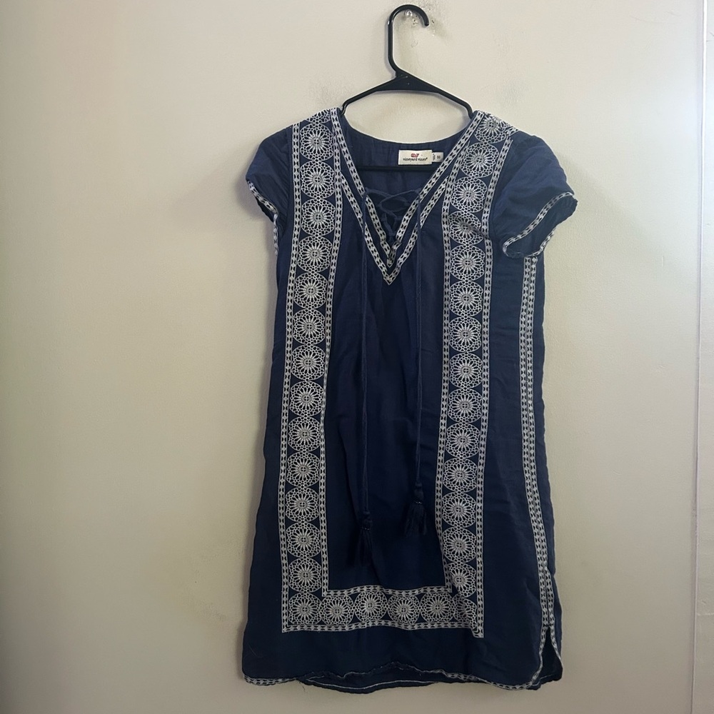 Vineyard vines blue linen embroidered dress